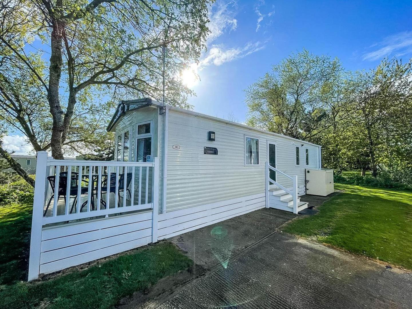 Campsite Beautiful Caravan With Decking And Wifi At Broadland Sands Ref 20382bs Hopton on Sea