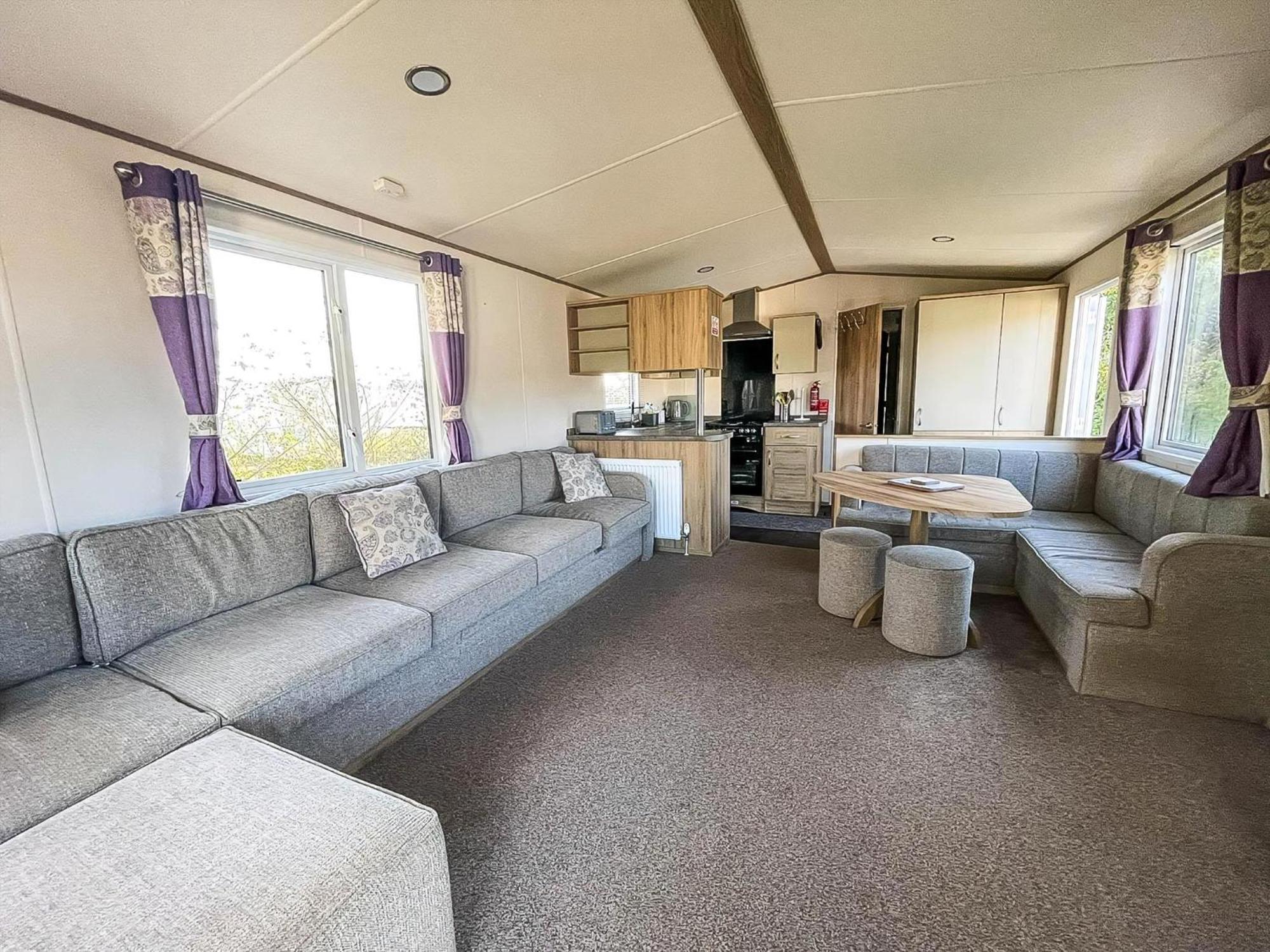 Beautiful Caravan With Decking And Wifi At Broadland Sands Ref 20382bs Campsite