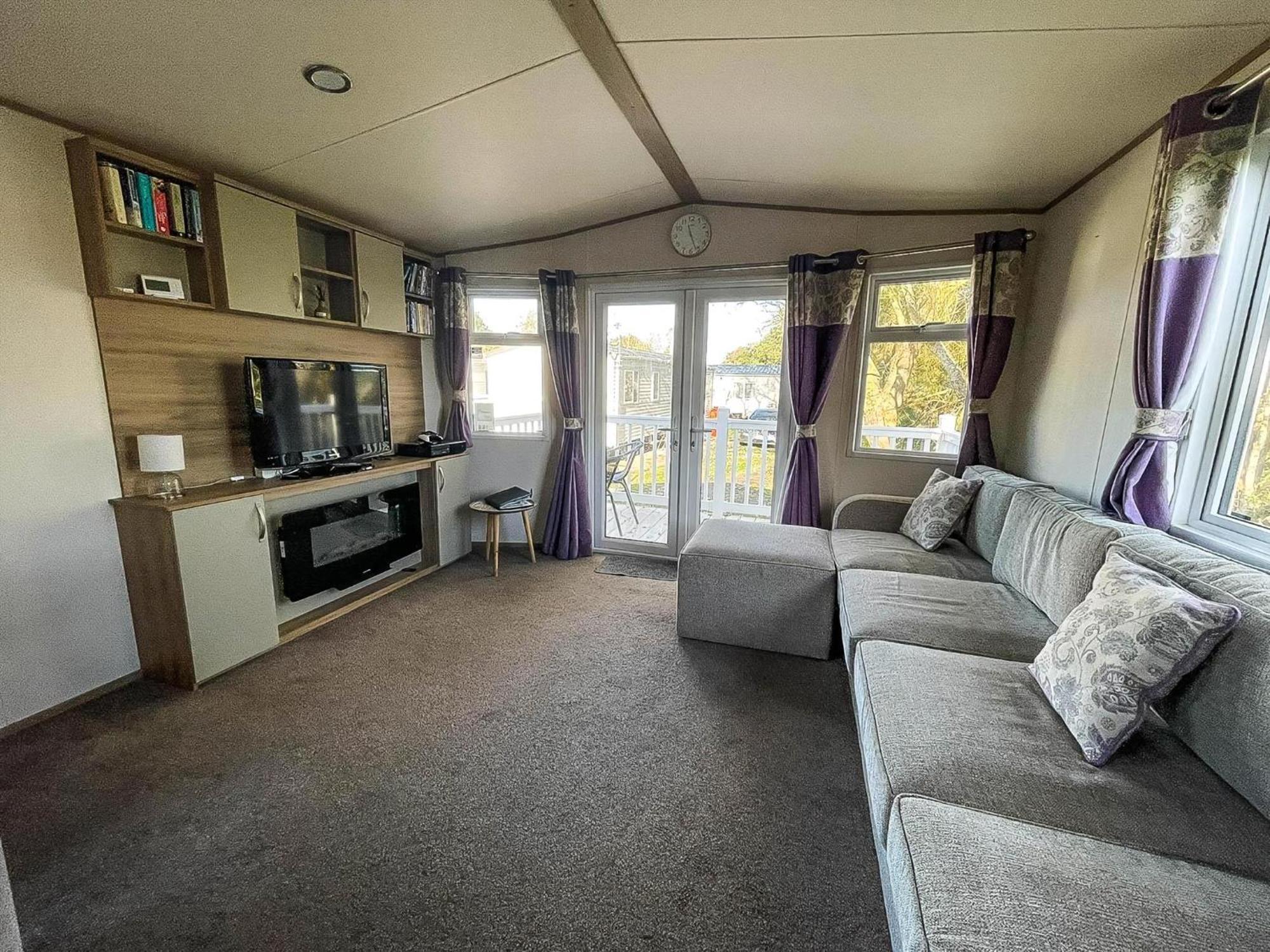 Beautiful Caravan With Decking And Wifi At Broadland Sands Ref 20382bs Hopton on Sea